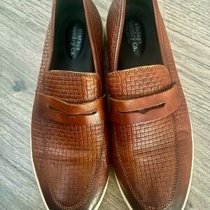 Vintage Foundry Co Mens leather shoes with sneaker bottom Size 9 Fits like 9.5!